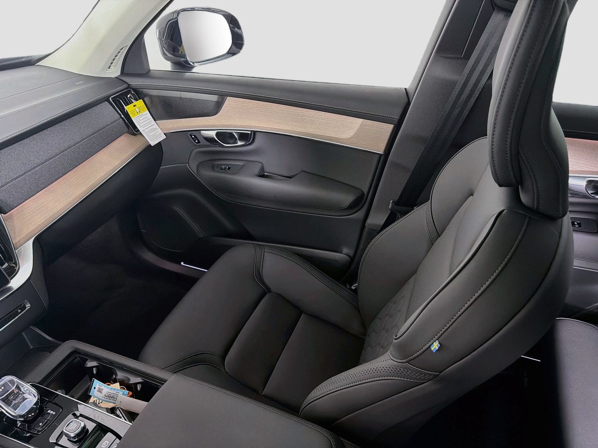 New 2026 Volvo XC90 T8 Plus w/ Protection Package Premier AWD/4WD image 25