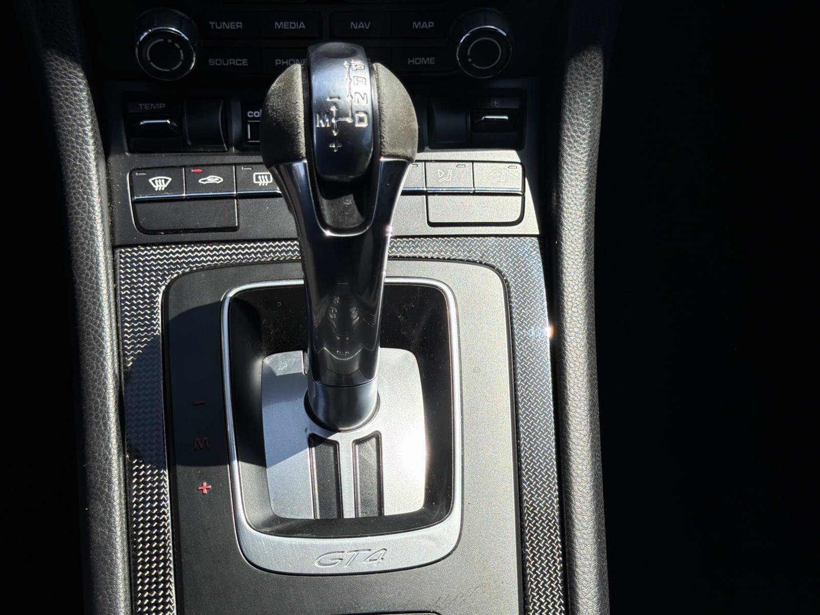 Used 2021 Porsche 718 Cayman GT4 RWD image 19