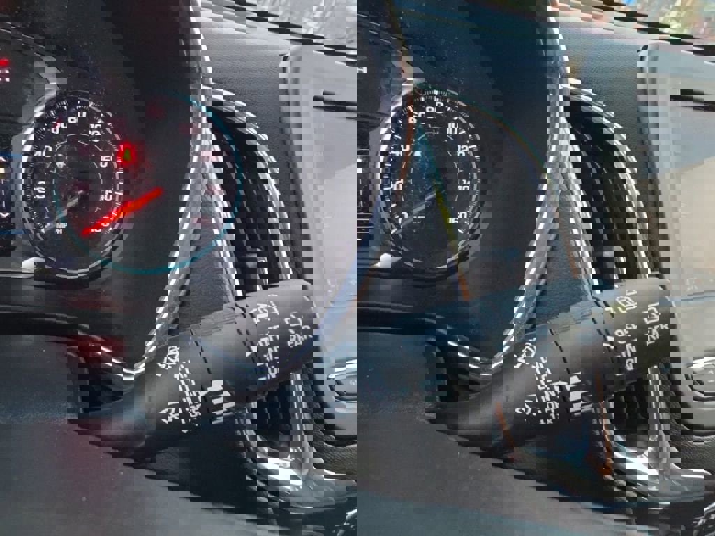 Used 2023 Chevrolet Equinox LT image 14