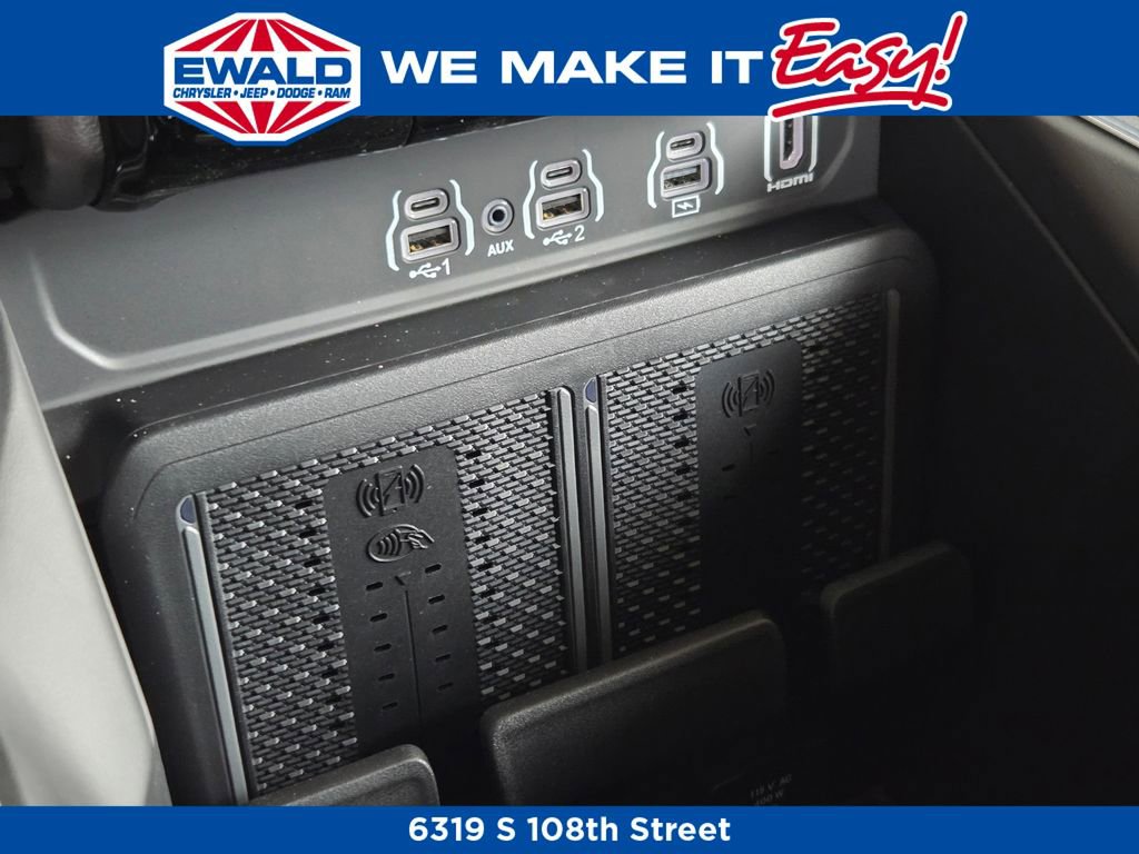 New 2026 RAM 1500 Laramie AWD/4WD image 12