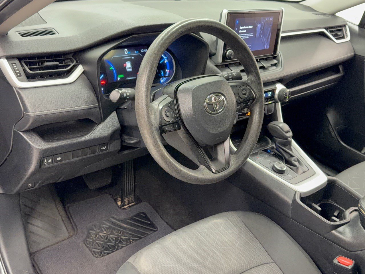 Used 2023 Toyota RAV4 XLE w/ Convenience Package AWD/4WD image 4