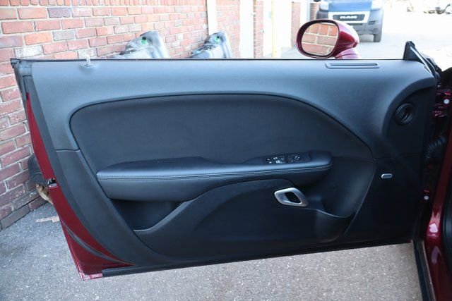 Used 2022 Dodge Challenger R/T Scat Pack w/ Driver Convenience Group RWD image 9