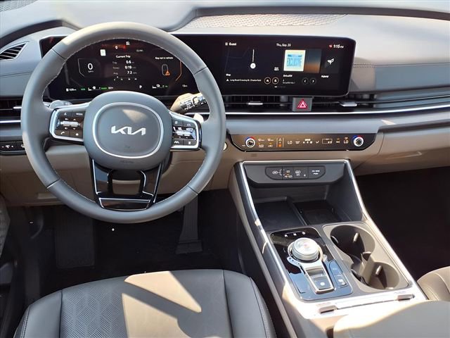 New 2026 Kia Carnival SX FWD image 4