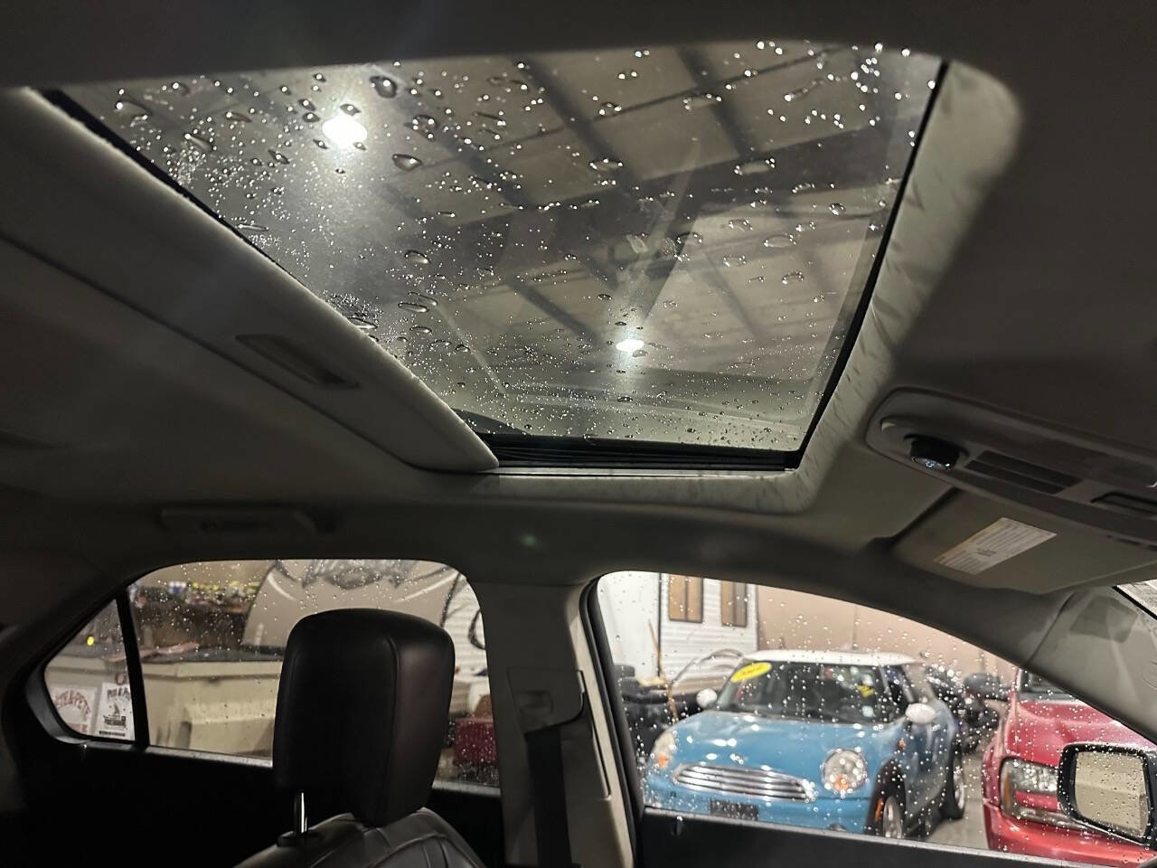 Used 2010 Chevrolet Equinox LTZ image 24