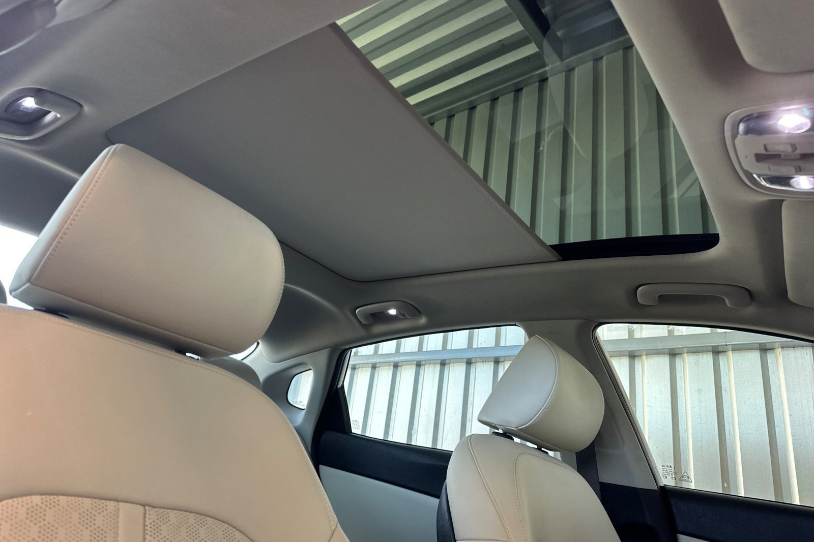 Certified 2020 Kia Optima EX w/ Technology Package FWD image 17