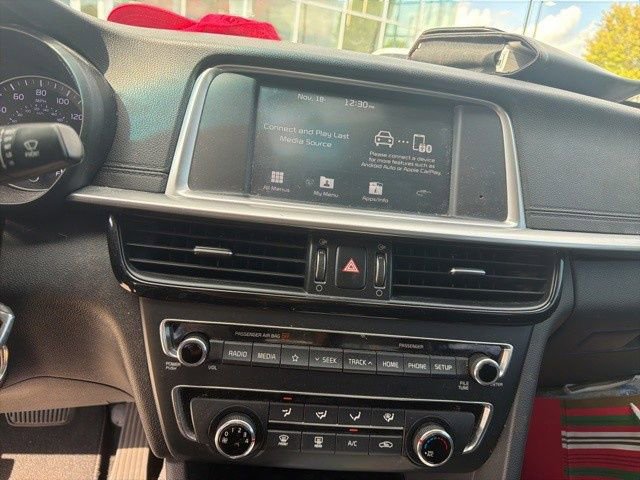 Used 2020 Kia Optima LX image 8