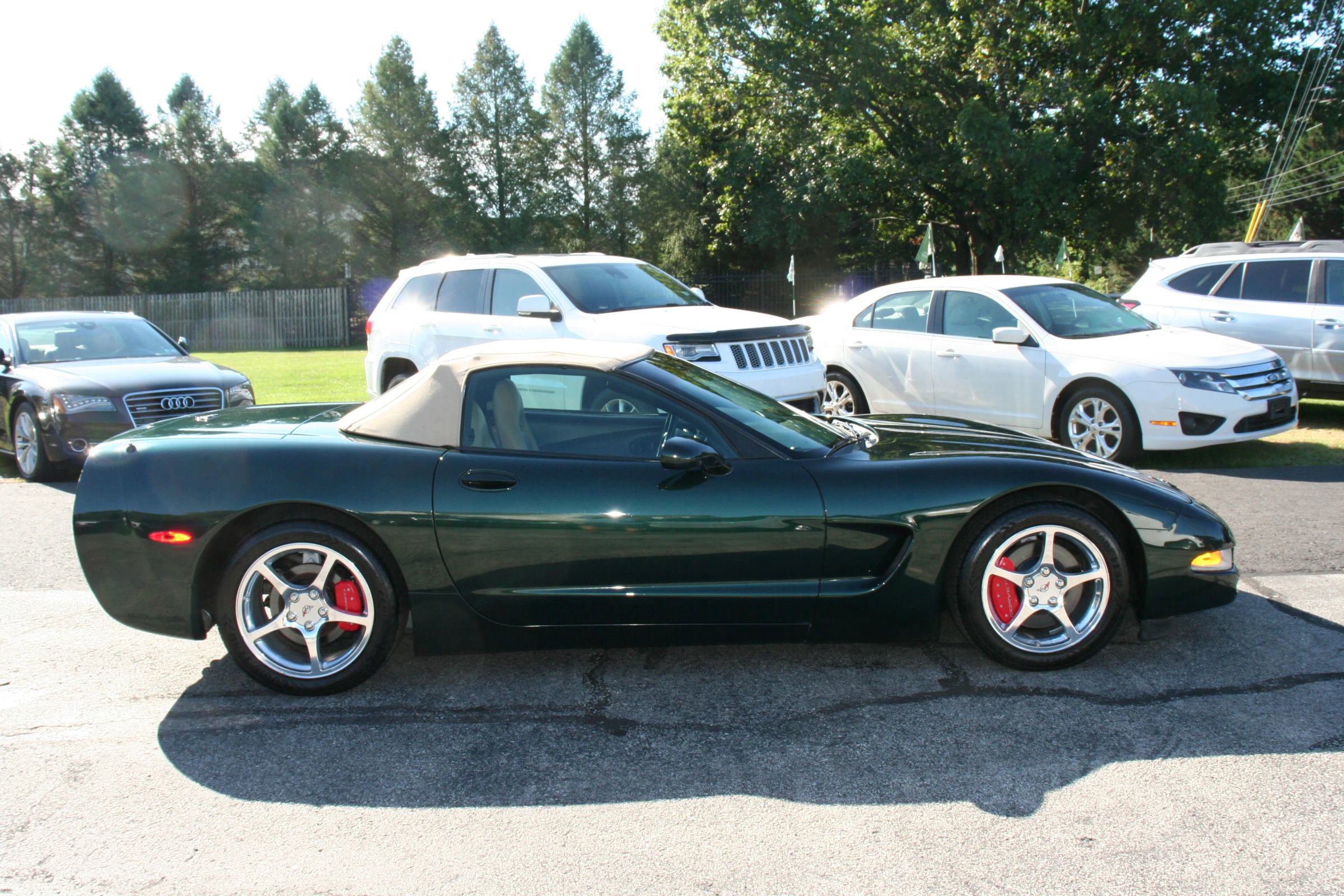 Used 2001 Chevrolet Corvette Convertible w/ Preferred Equipment Group2 image 16