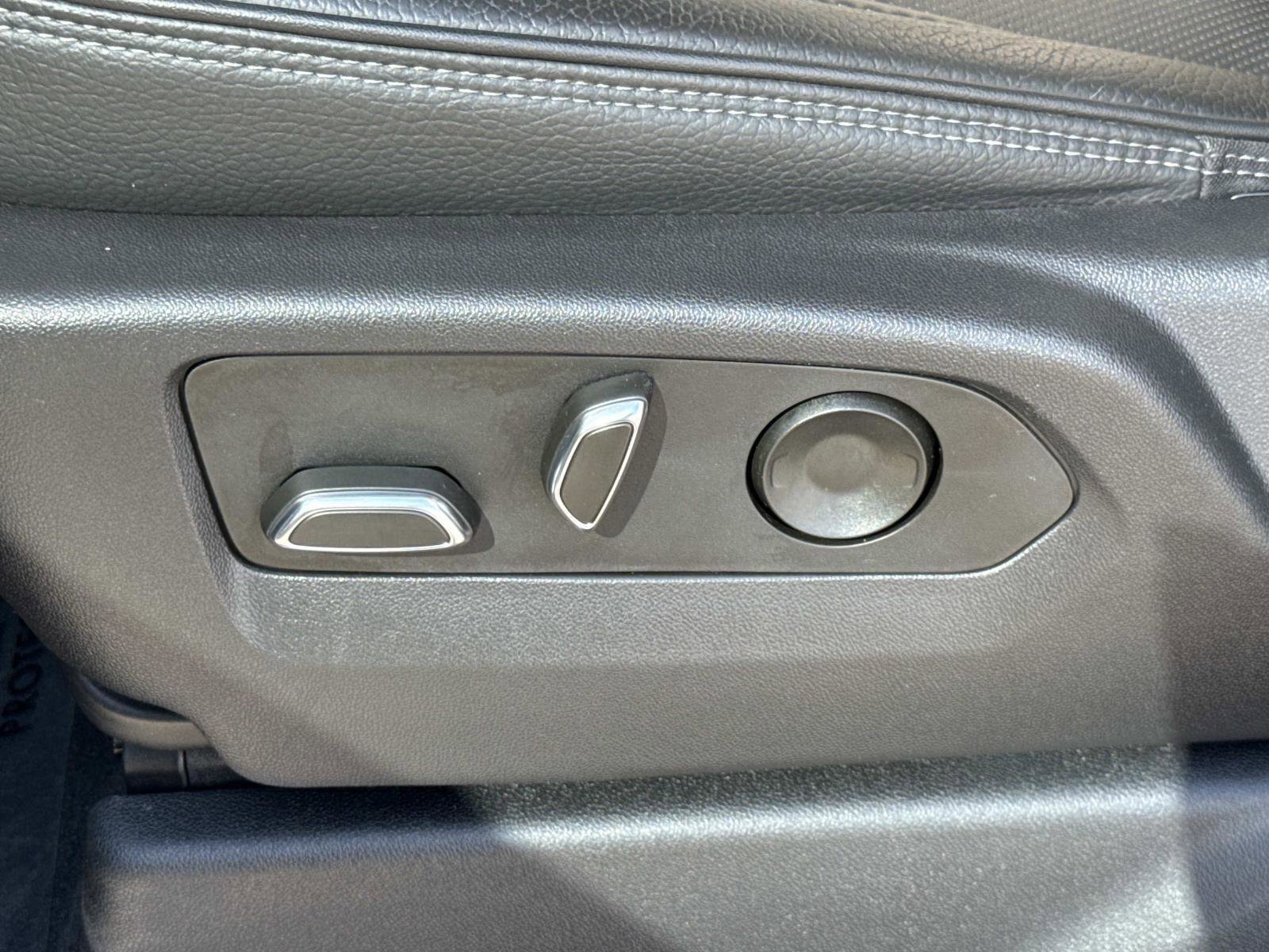 Used 2022 GMC Sierra 1500 Denali w/ Denali Reserve Package image 15