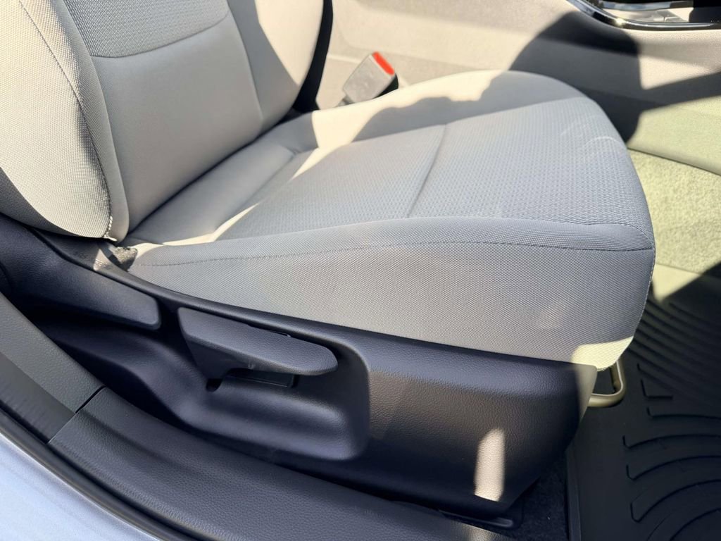 Used 2026 Toyota Prius LE image 11