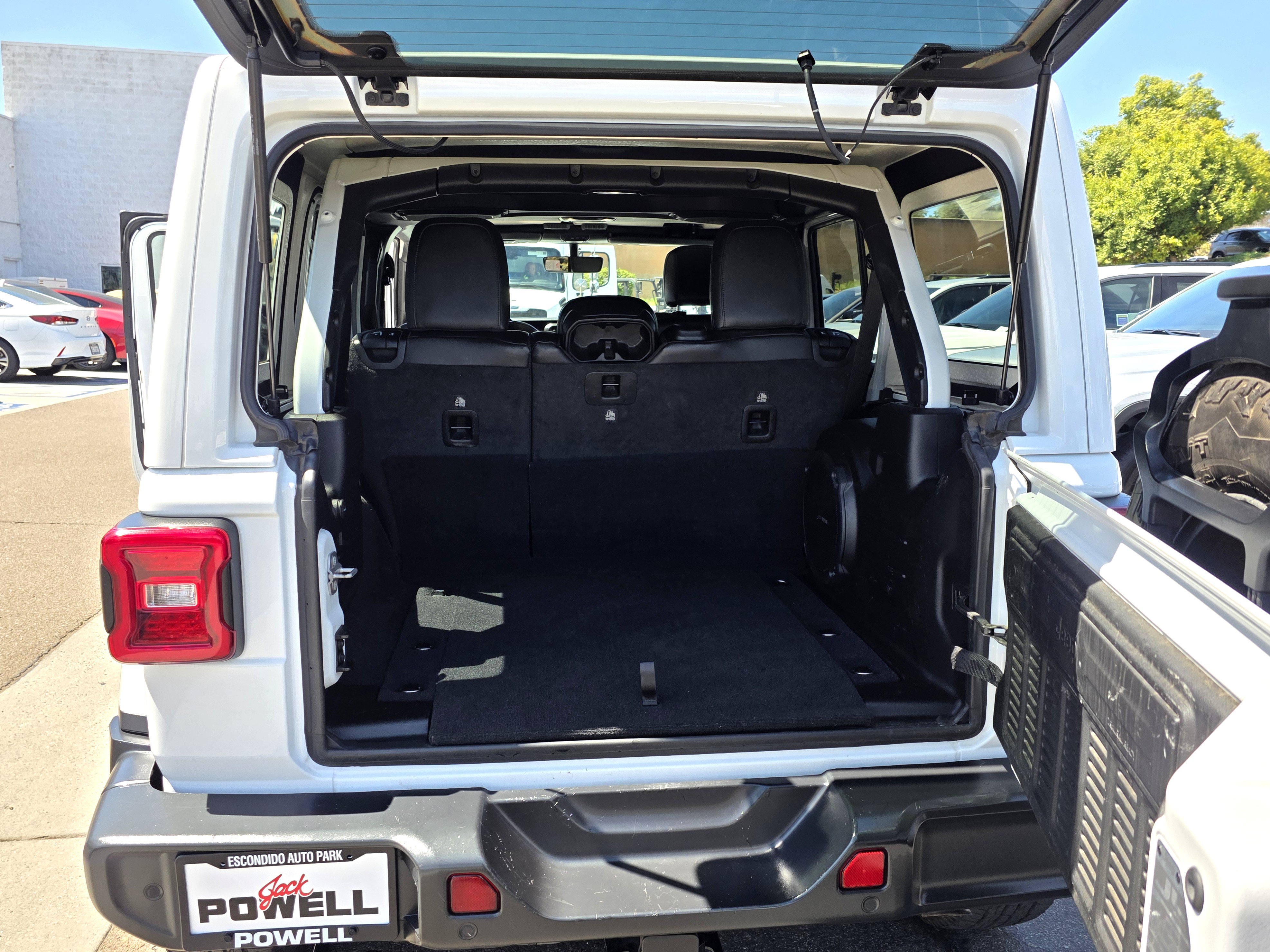 Certified 2021 Jeep Wrangler Unlimited Sahara AWD/4WD image 18