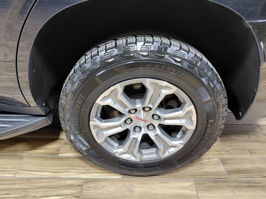Used 2024 GMC Yukon SLE AWD/4WD image 21