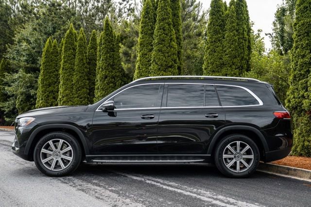 Used 2021 Mercedes-Benz GLS 450 4MATIC image 9