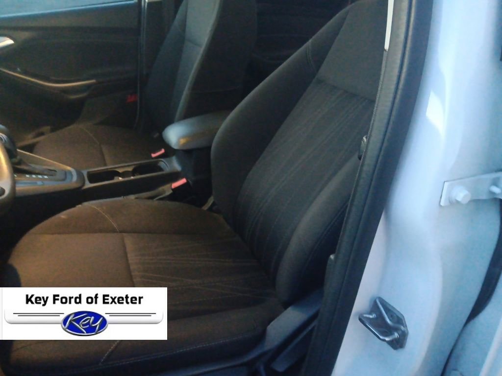 Used 2017 Ford Focus SEL image 17