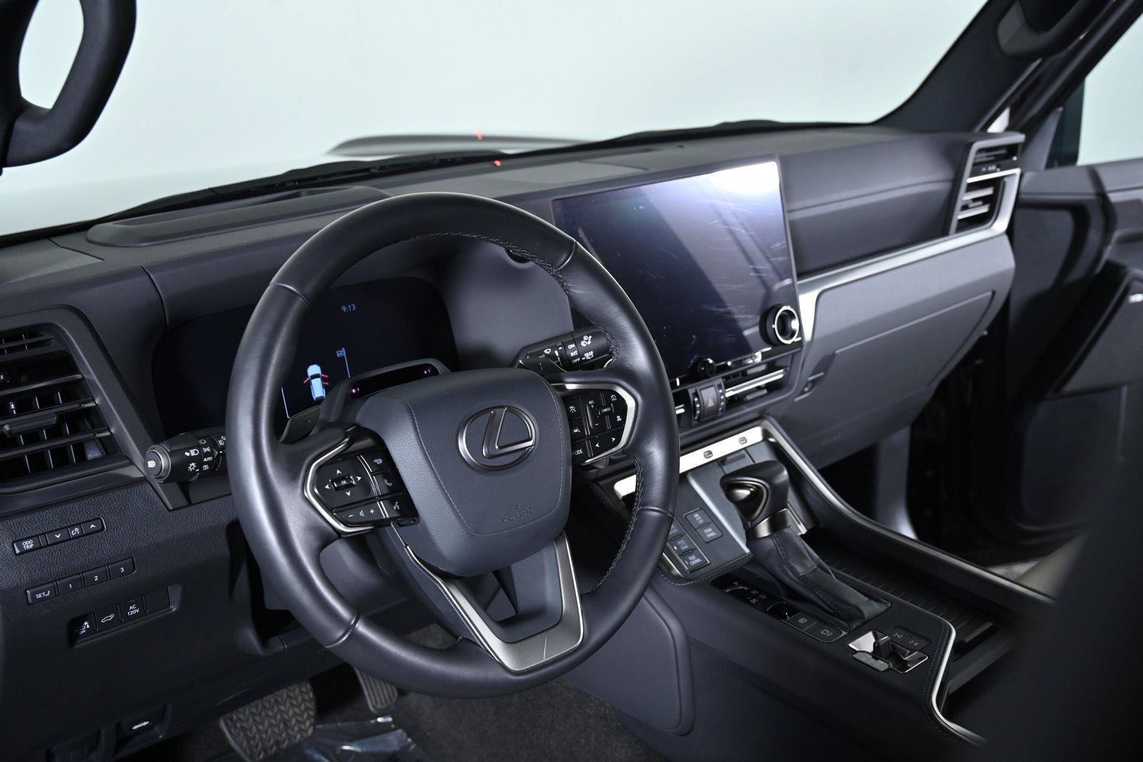 Used 2024 Lexus GX 550 AWD/4WD image 10