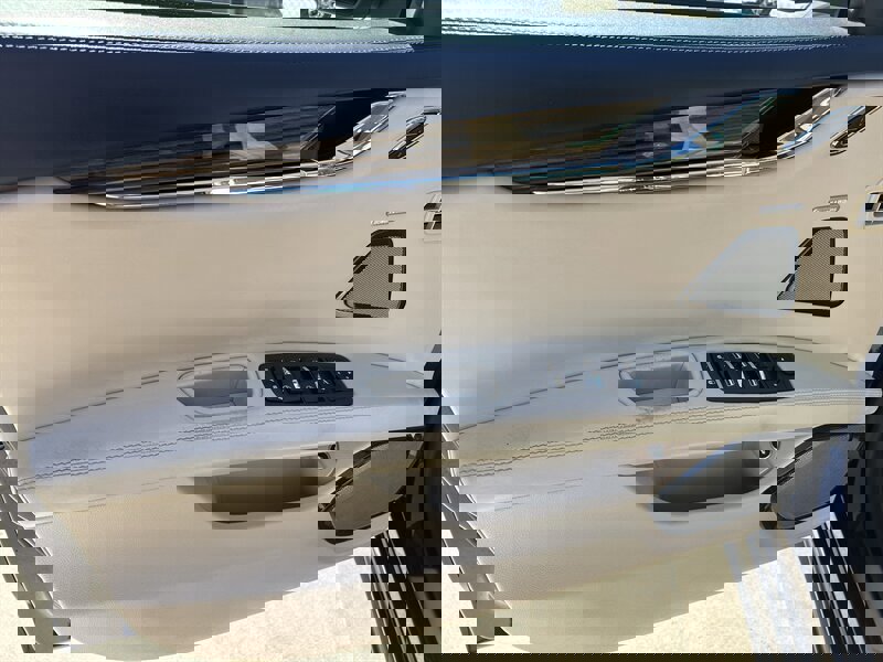 Used 2014 Maserati Quattroporte GTS RWD image 35