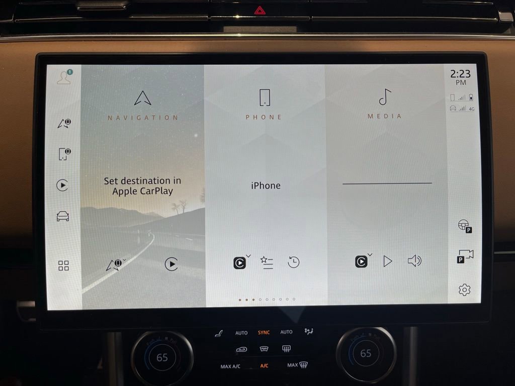 Used 2023 Land Rover Range Rover SE AWD/4WD image 48