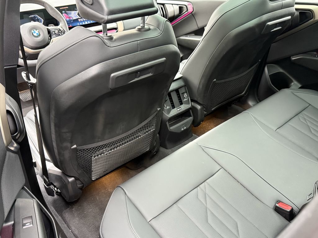 Used 2025 BMW X3 xDrive30i w/ Premium Package image 36
