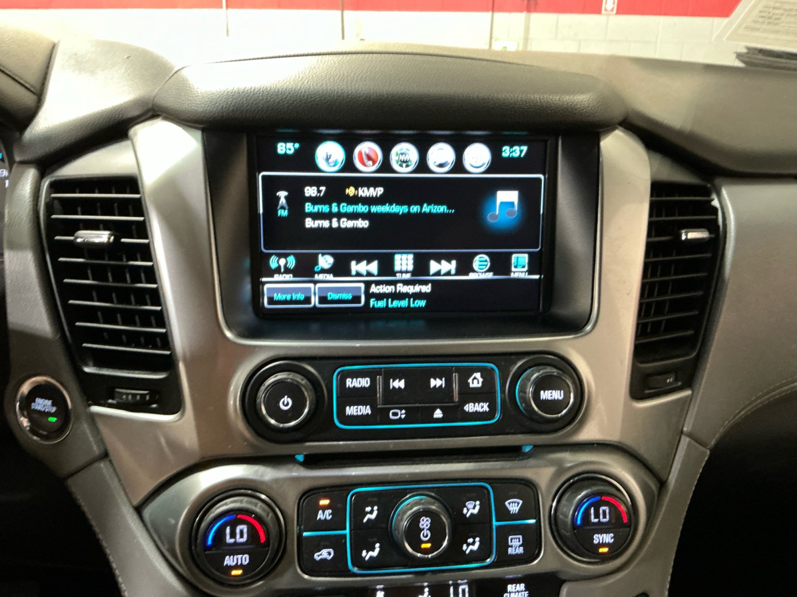Used 2020 Chevrolet Suburban LT AWD/4WD image 28