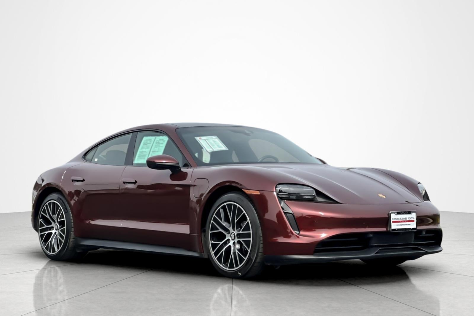 Used 2023 Porsche Taycan w/ Premium Package image 7