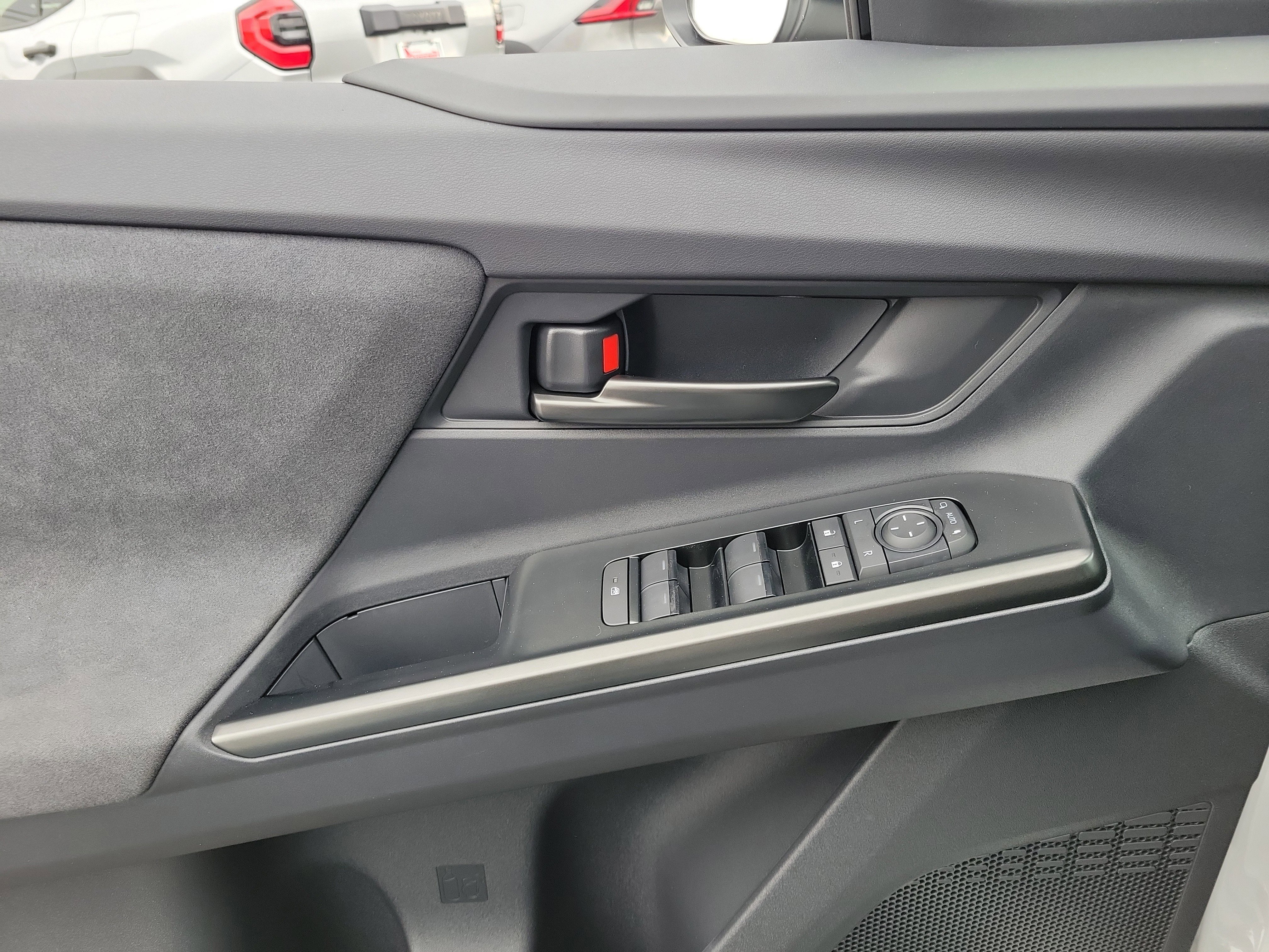New 2026 Toyota C-HR AWD/4WD image 17