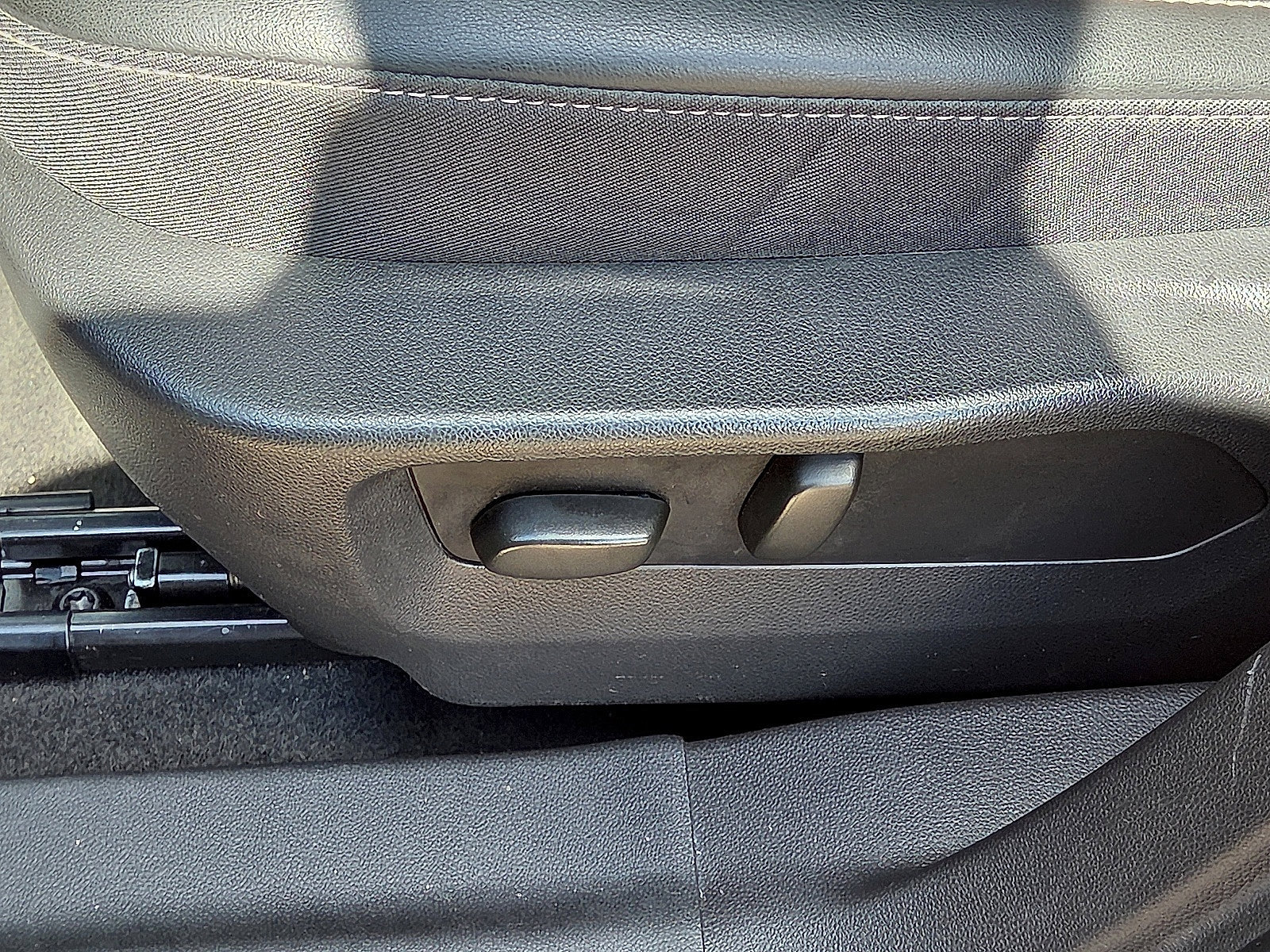 Used 2023 Buick Envision Preferred AWD/4WD image 22