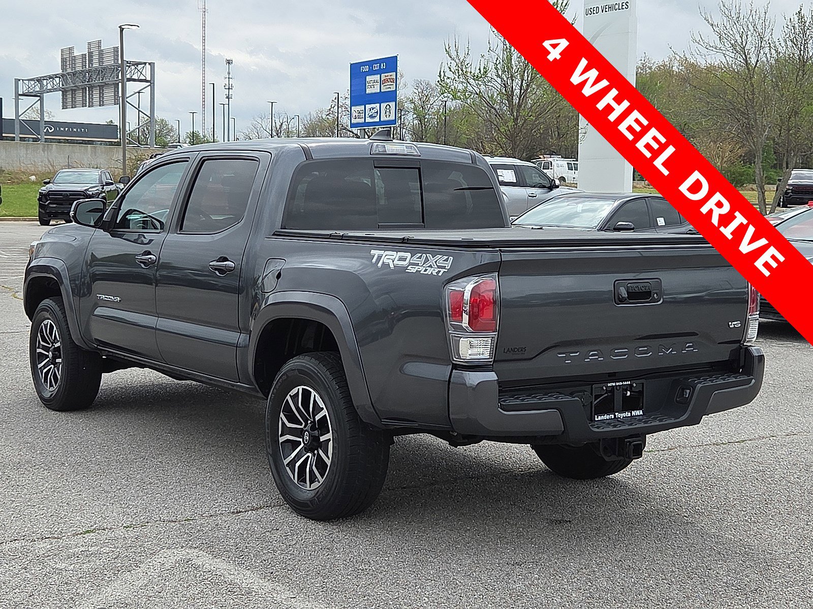 Used 2023 Toyota Tacoma TRD Sport image 4