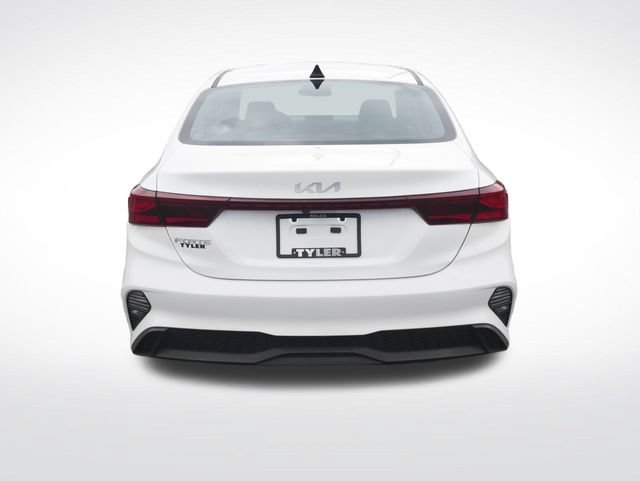 Used 2024 Kia Forte LXS FWD image 8
