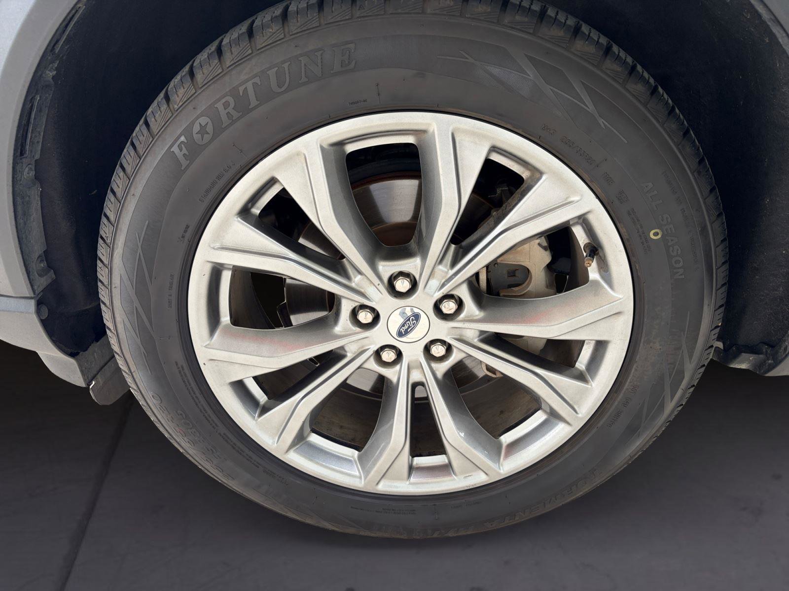 Used 2022 Ford Explorer XLT w/ Equipment Group 202A image 14