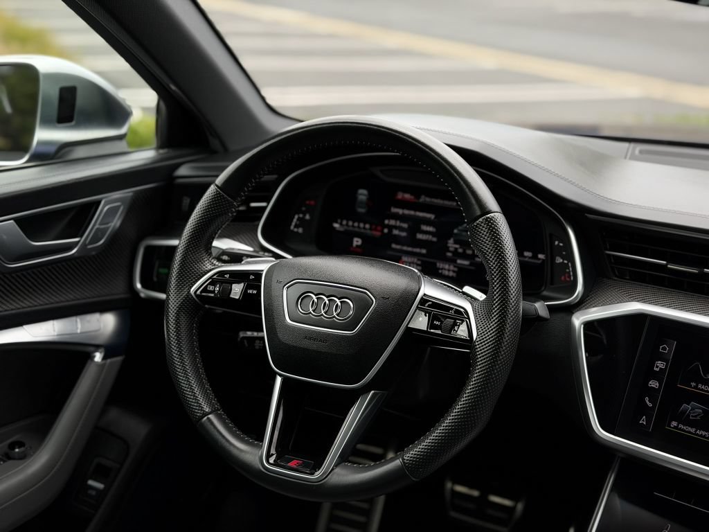 Used 2021 Audi S6 Premium Plus w/ S6 Executive Package AWD/4WD image 38