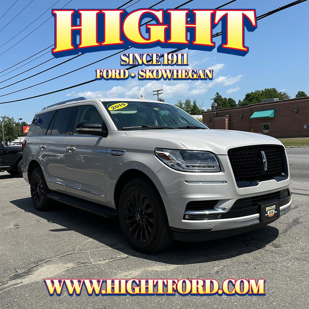 Used 2019 Lincoln Navigator Premiere image 1