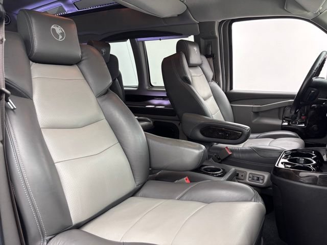 Used 2021 Chevrolet Express 2500 LS w/ Enhanced Convenience Package RWD image 22