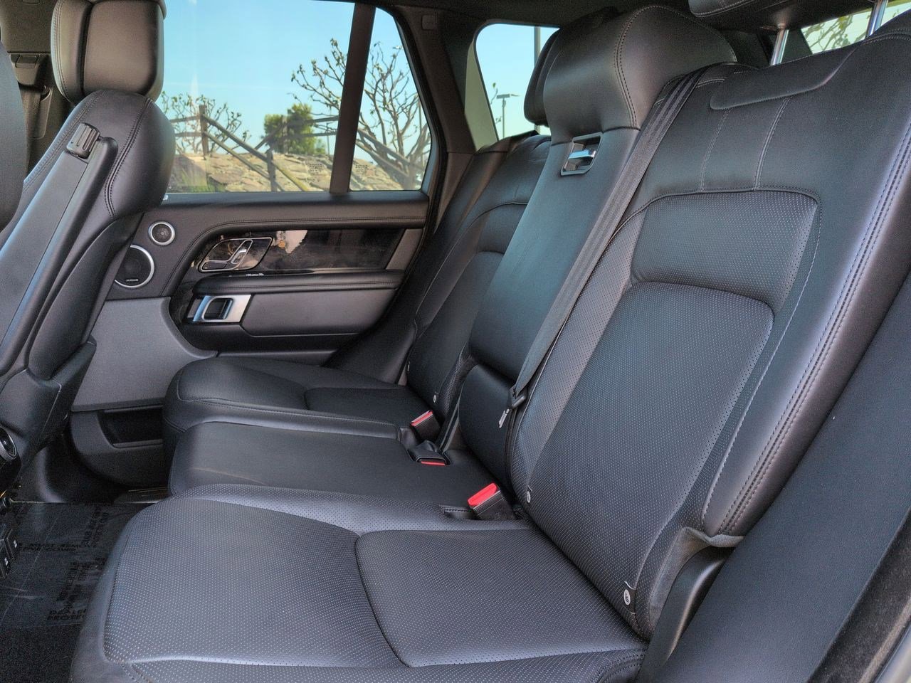 Used 2021 Land Rover Range Rover P525 Westminster Edition AWD/4WD image 23