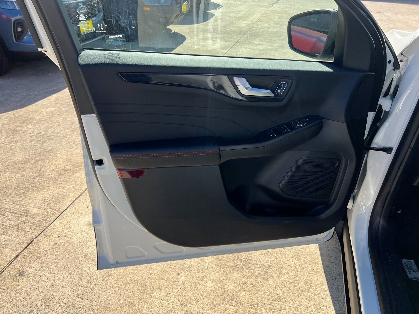 New 2026 Ford Escape ST-Line w/ Tech Pack #1 FWD image 27