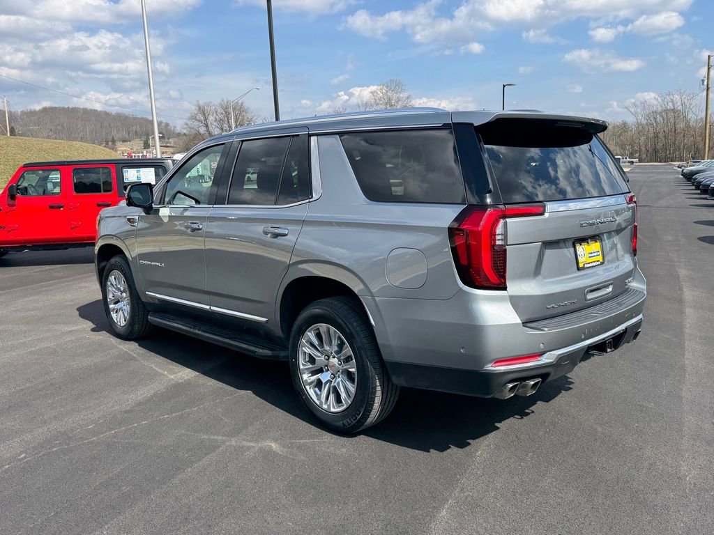 Used 2025 GMC Yukon Denali AWD/4WD image 4
