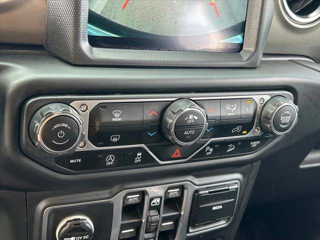 Certified 2018 Jeep Wrangler Unlimited Sahara AWD/4WD image 28