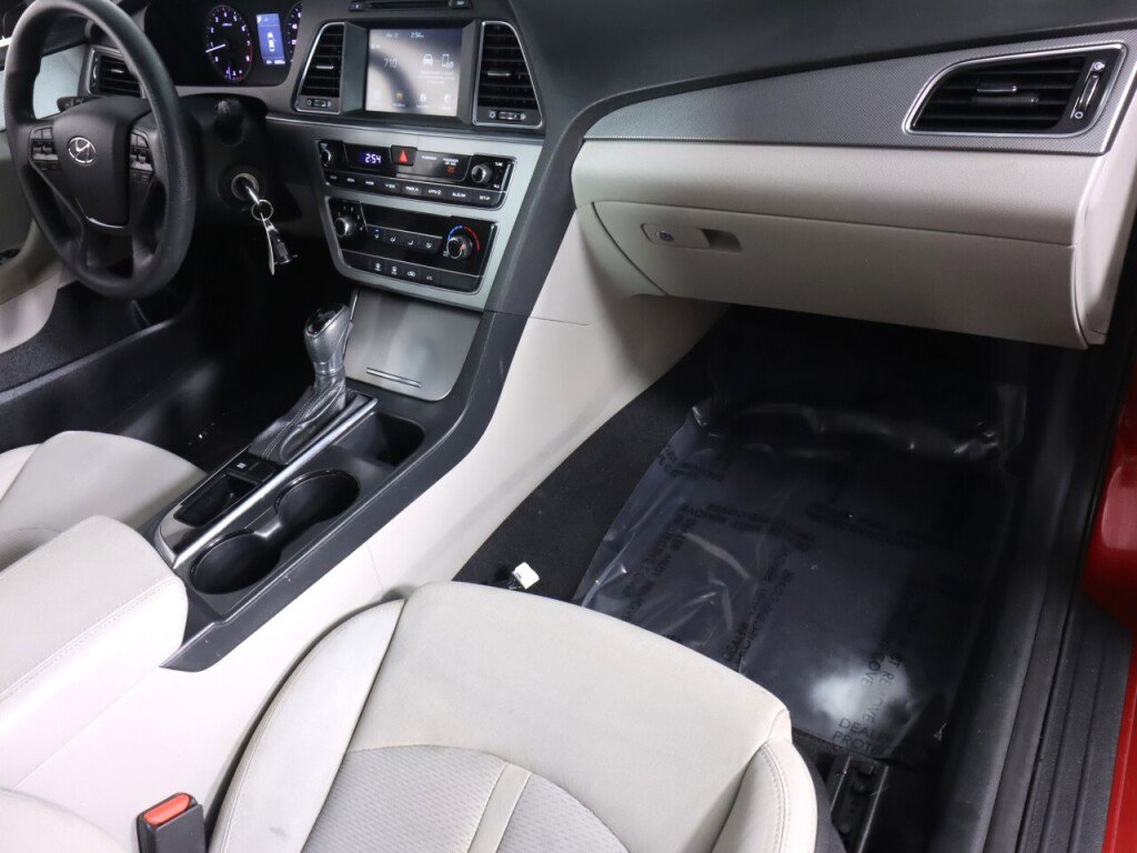 Used 2016 Hyundai Sonata SE image 39