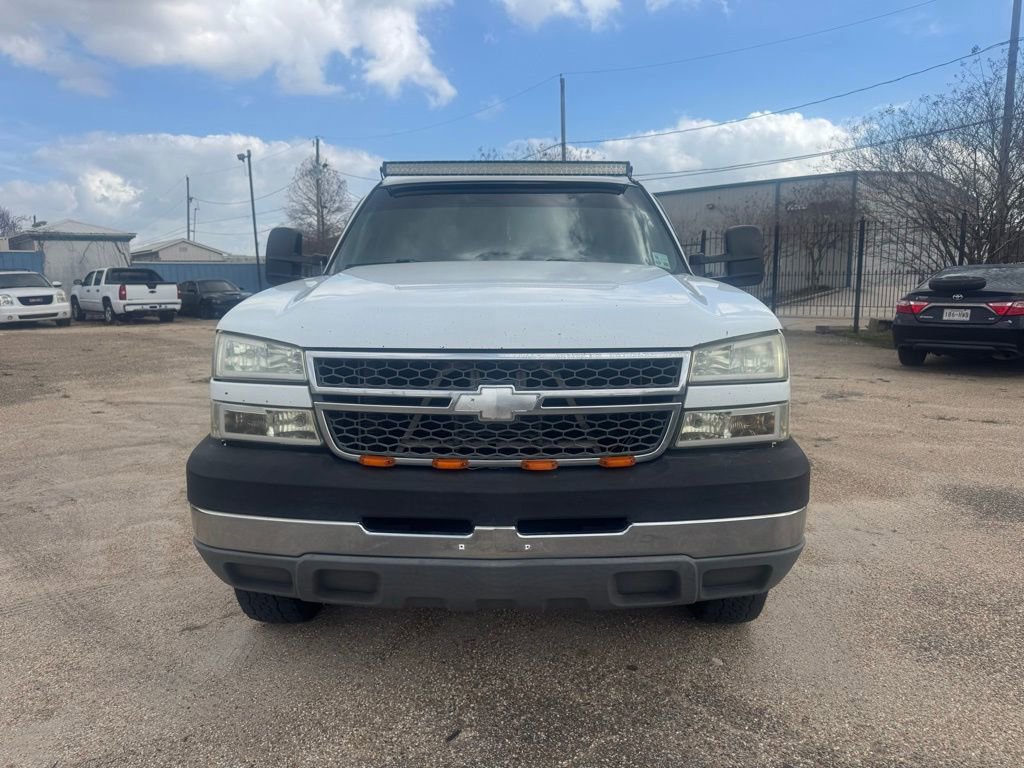 Used 2005 Chevrolet Silverado 2500 W/T image 2