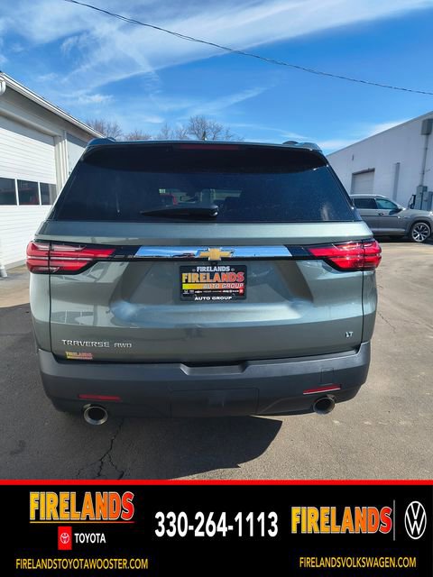 Used 2023 Chevrolet Traverse LT image 3