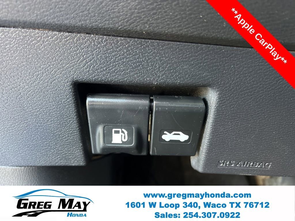 Used 2020 Nissan Kicks SV image 25