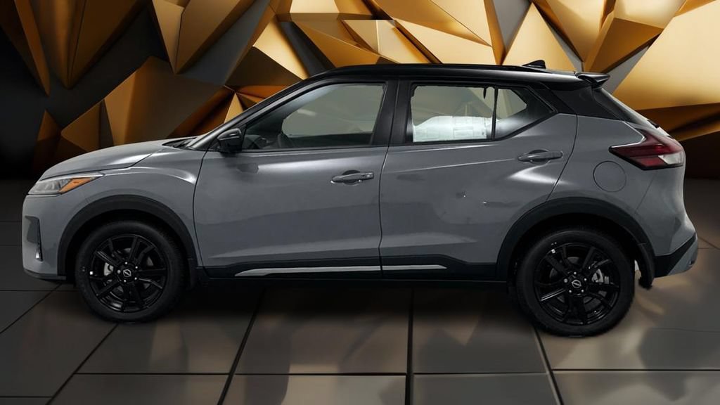 Certified 2024 Nissan Kicks SR FWD image 8