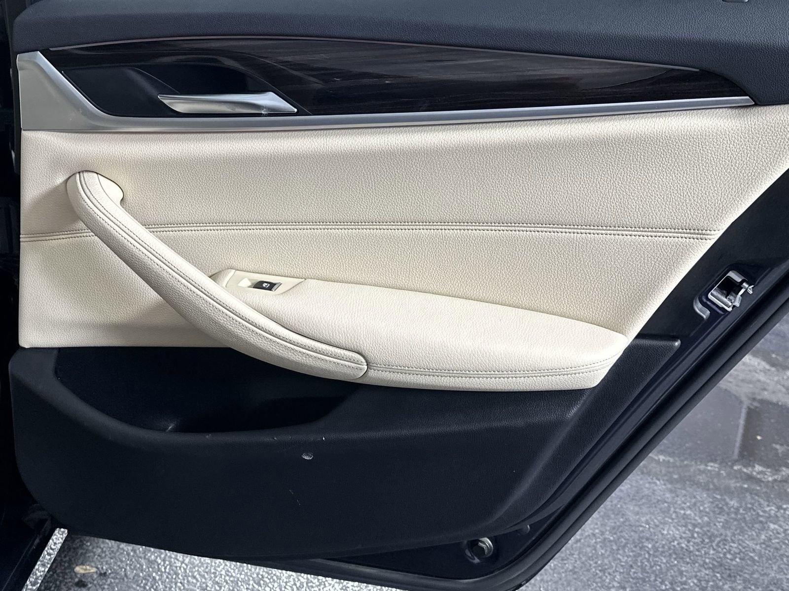 Used 2017 BMW 530i image 36