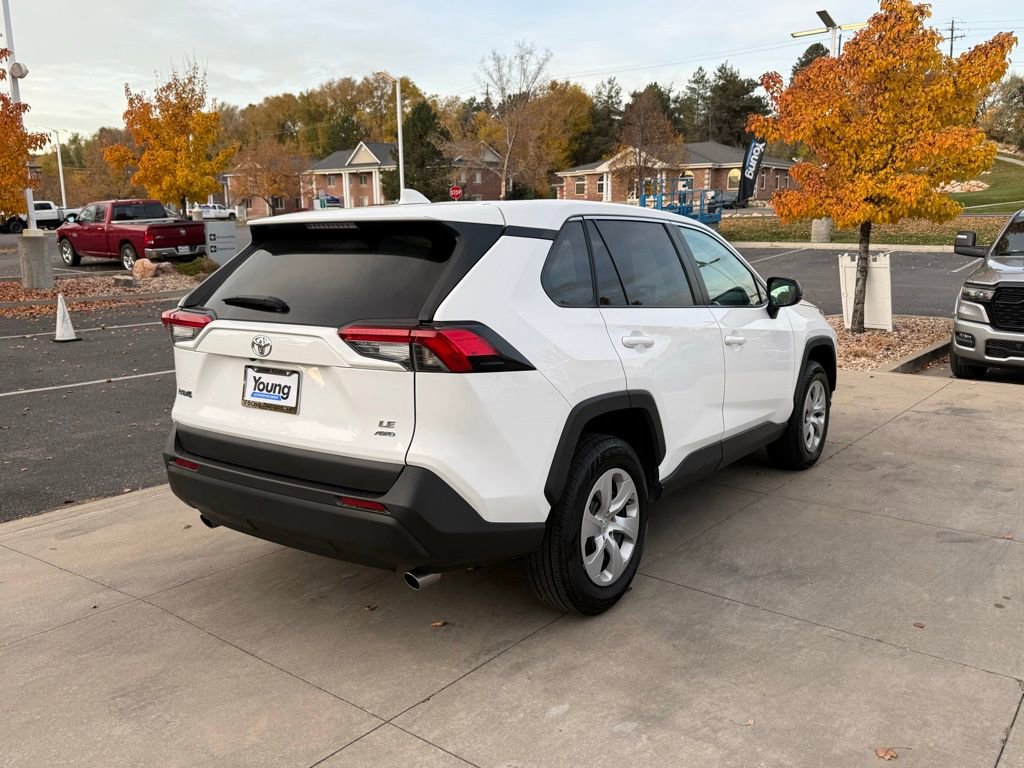 Used 2024 Toyota RAV4 LE image 8