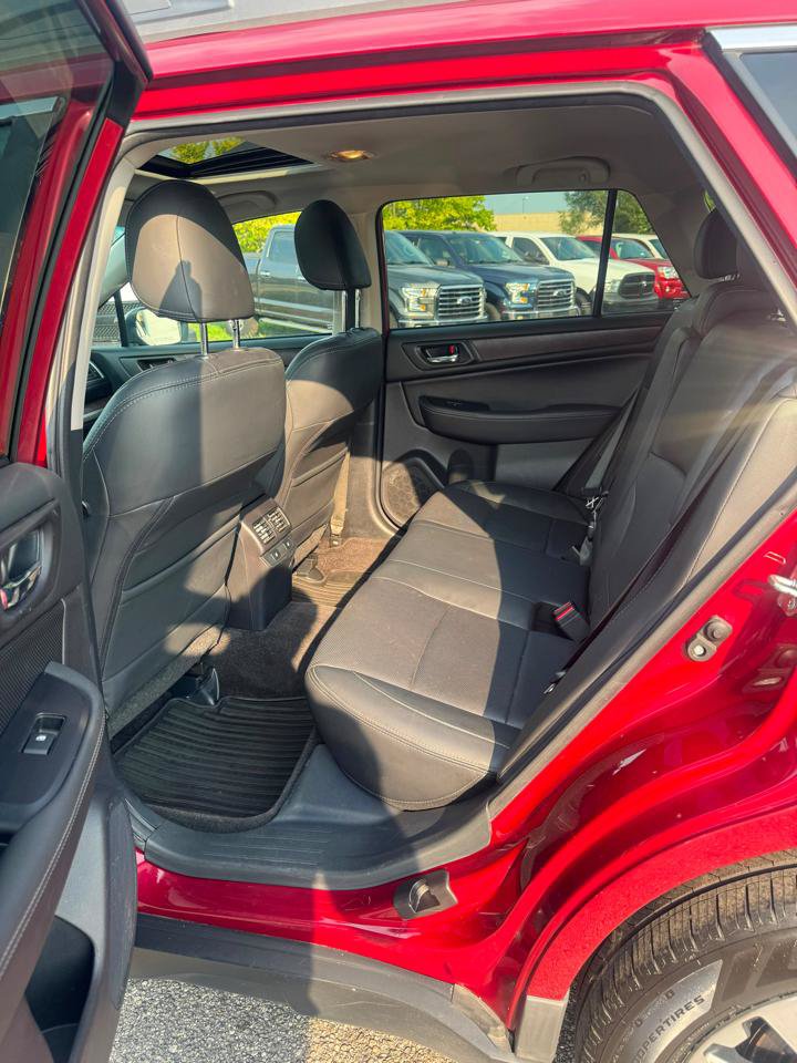 Used 2015 Subaru Outback 3.6R Limited AWD/4WD image 16