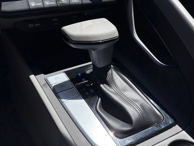 Used 2024 Hyundai Elantra SEL FWD image 19