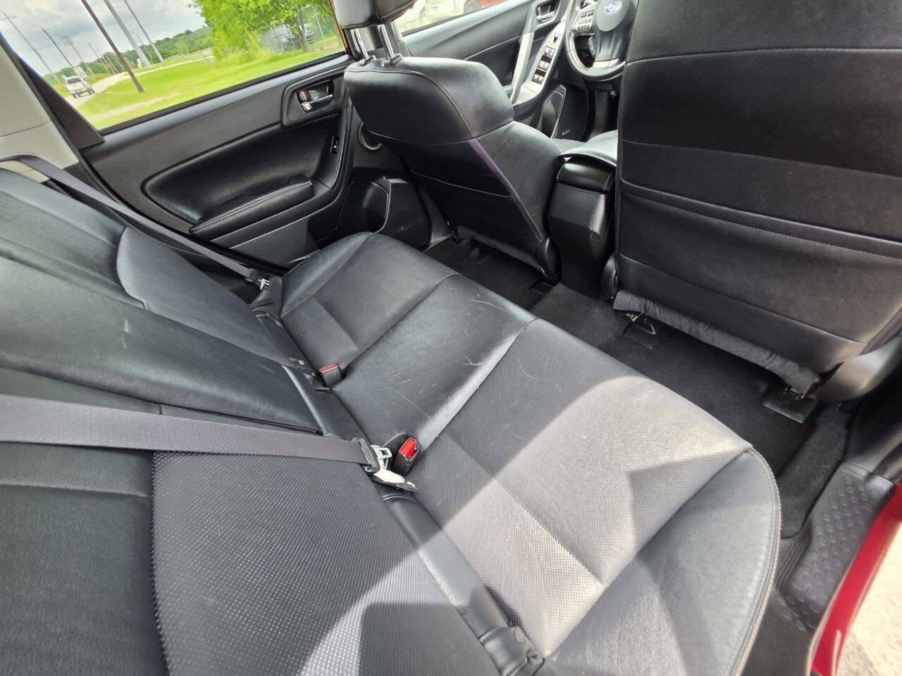 Used 2014 Subaru Forester 2.0XT Touring AWD/4WD image 5