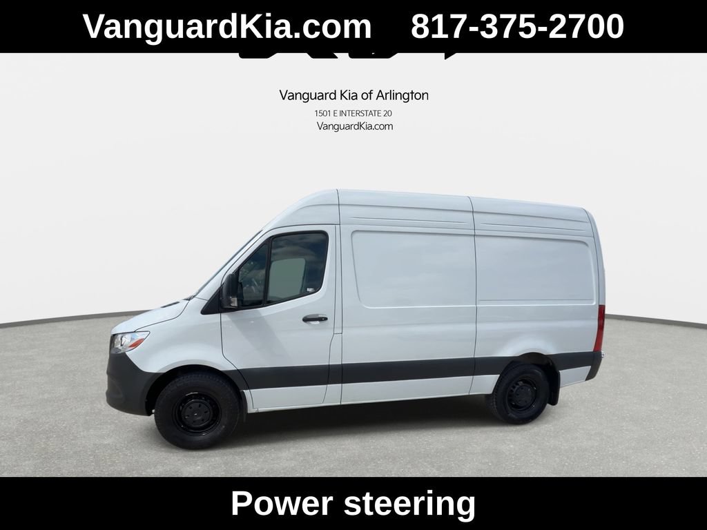 Used 2025 Mercedes-Benz Sprinter 2500 image 5