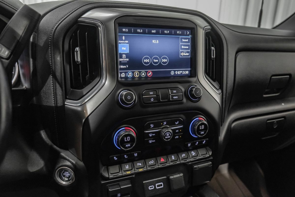 Used 2020 Chevrolet Silverado 2500 LTZ w/ LTZ Plus Package image 27