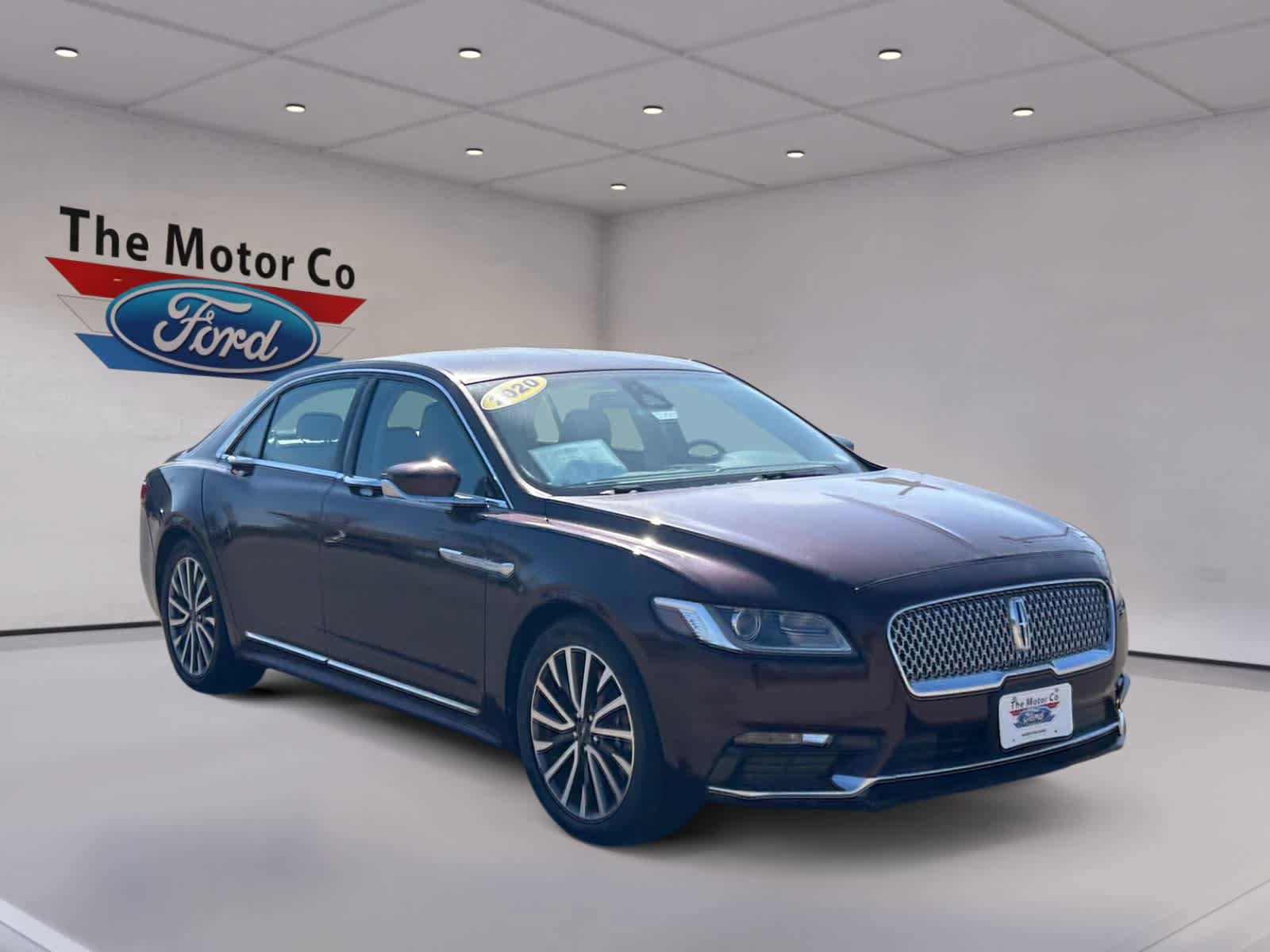 Used 2020 Lincoln Continental AWD w/ Premium Package image 3