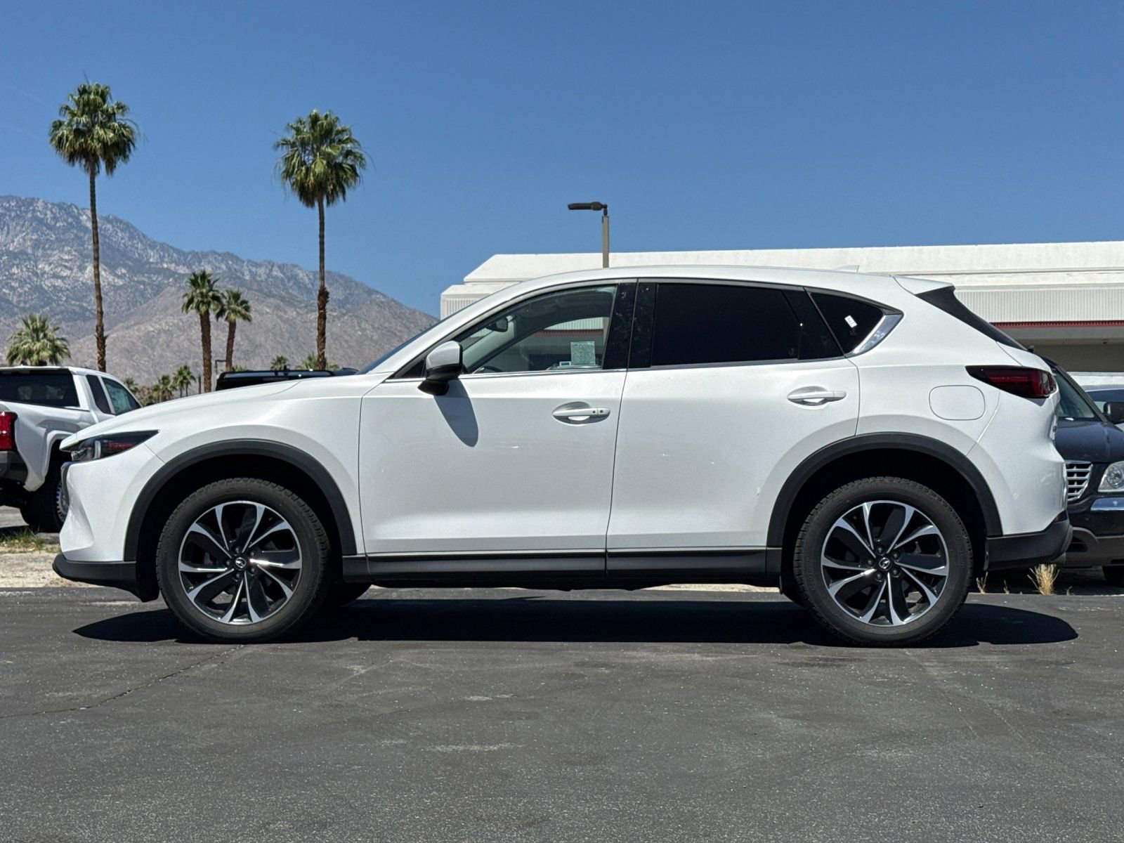 Used 2023 MAZDA CX-5 AWD 2.5 S w/ Premium Package image 6
