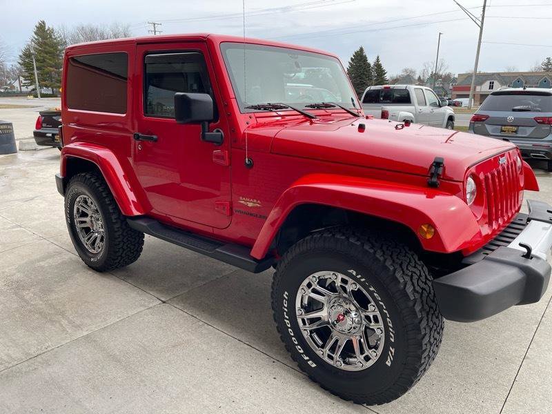 Used 2015 Jeep Wrangler Sahara image 8